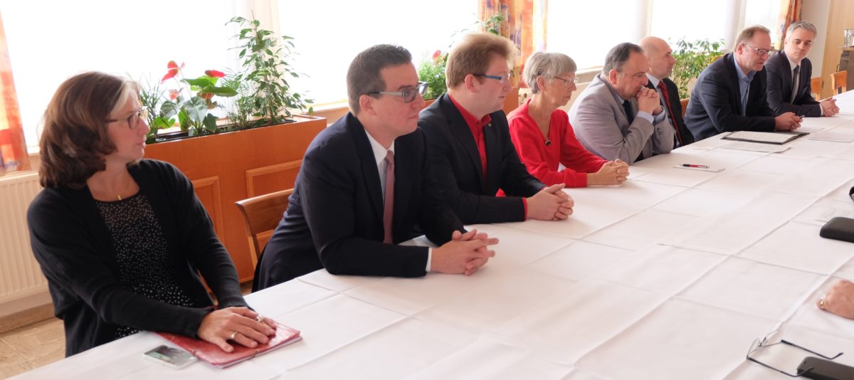 Koalitionsvereinbarung zwischen SPD, FDP und FWS unterschrieben