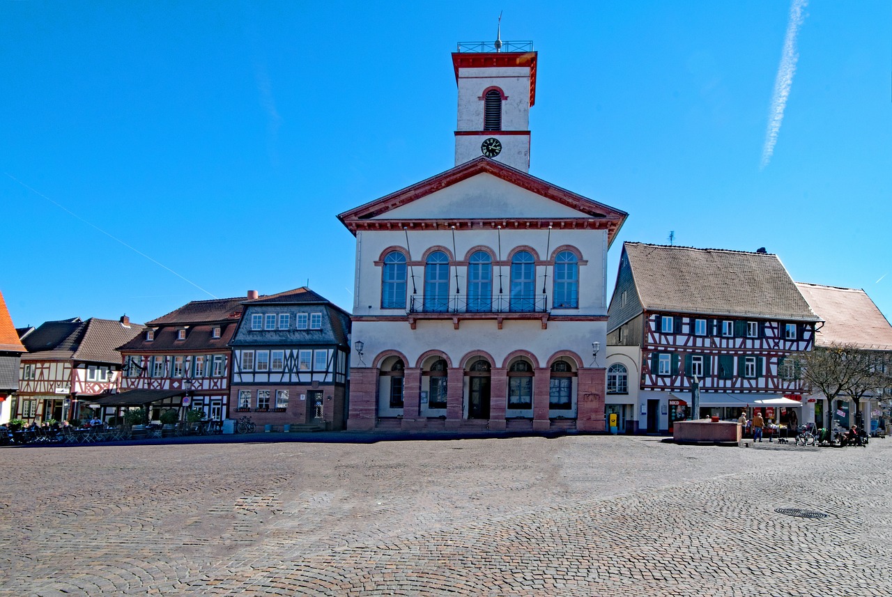 Seligenstadt geht voran: Photovoltaik-Anlage auf Rathaus nimmt Fahrt auf