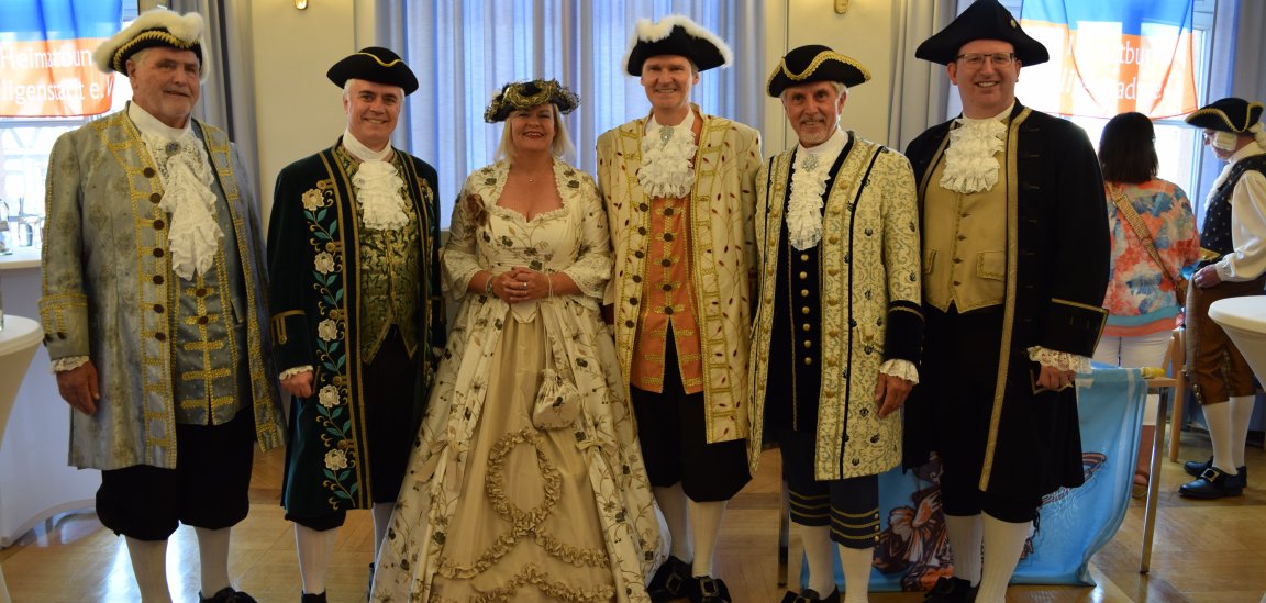 Bundesinnenministerin Nancy Faeser beim Löffeltrunk Seligenstadt